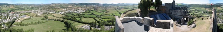  Chateau de Séverac dans l'Aveyron. Panorama à 360° réalisé avec 11 photos et PANORAMA STUDIO